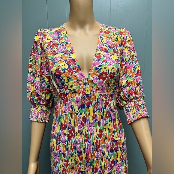 Multi Color Floral Puff Sleeve Midi Dress by RIXO Hidden back zip v neck Size 8 - Picture 3 of 12